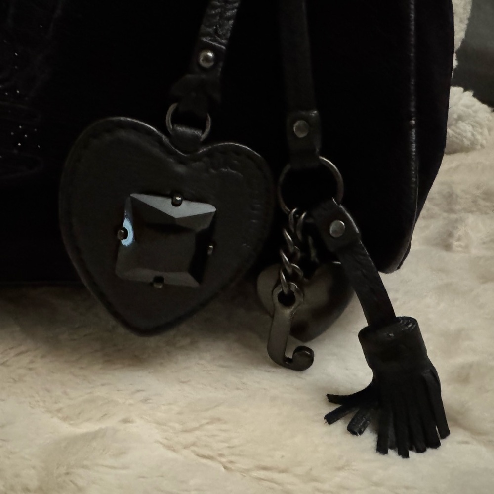 Juicy Couture Black Shoulder Bag with Crown Embroidery - Picture 4 of 9